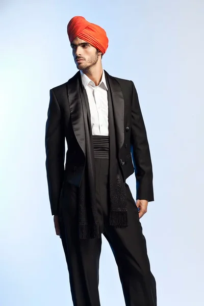 Look 30